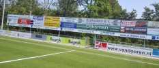 reclameborden voetbalveld stadion